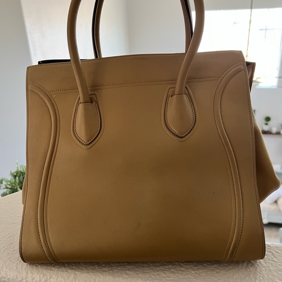 Celine Medium Luggage Phantom Handbag 👜🤎 - Picture 10 of 12